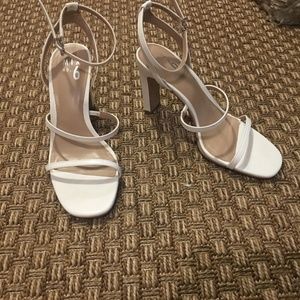 Mix No. 6 white Alicia sandal with heel